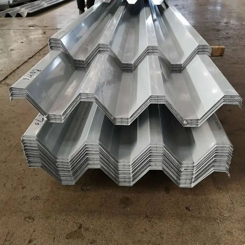 Metalen dakpanelen