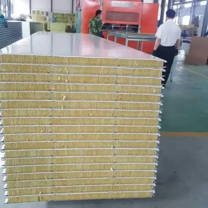 Sandwichpanelen van steenwol
